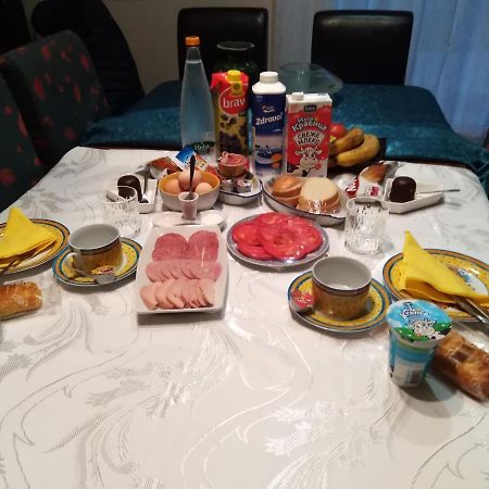 Sunce Bed and Breakfast Ćuprija Esterno foto