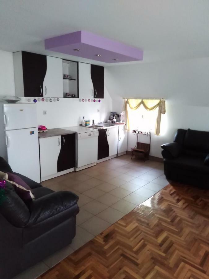 Sunce Bed and Breakfast Ćuprija Esterno foto